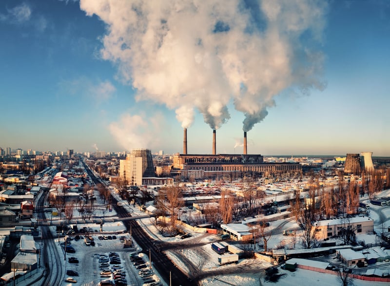 thermoelectric power station with smoking pipes